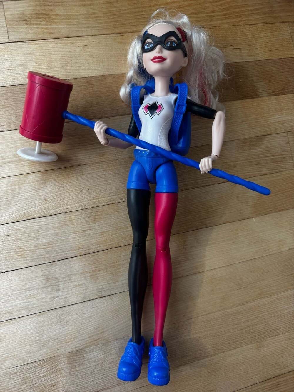 Mattel DC Super Hero Girls Harley Quinn Mallet Launcher Doll 12"